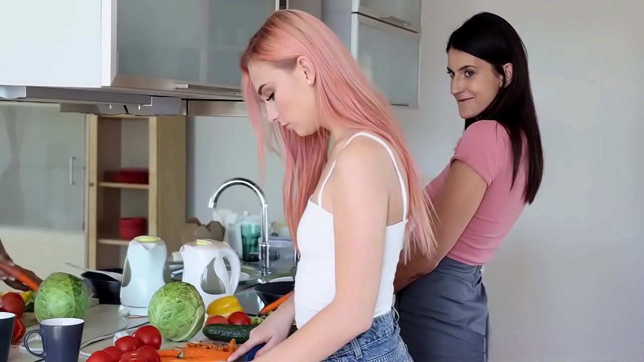 Sekss ar manas meitenes pamāti