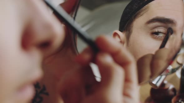 Kļuvu par "sievieti"